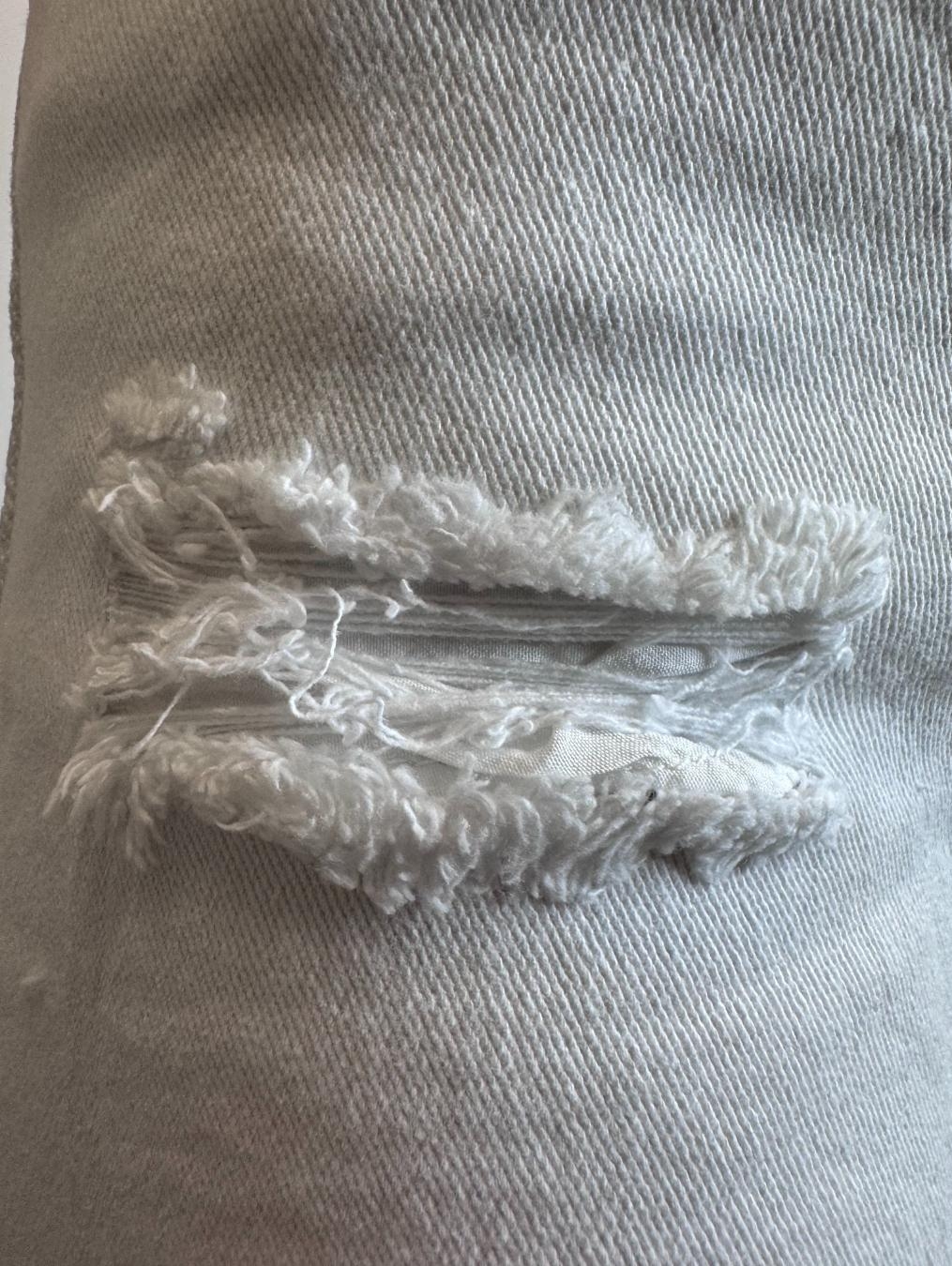 Białe jeansy typu mom stretch LX139