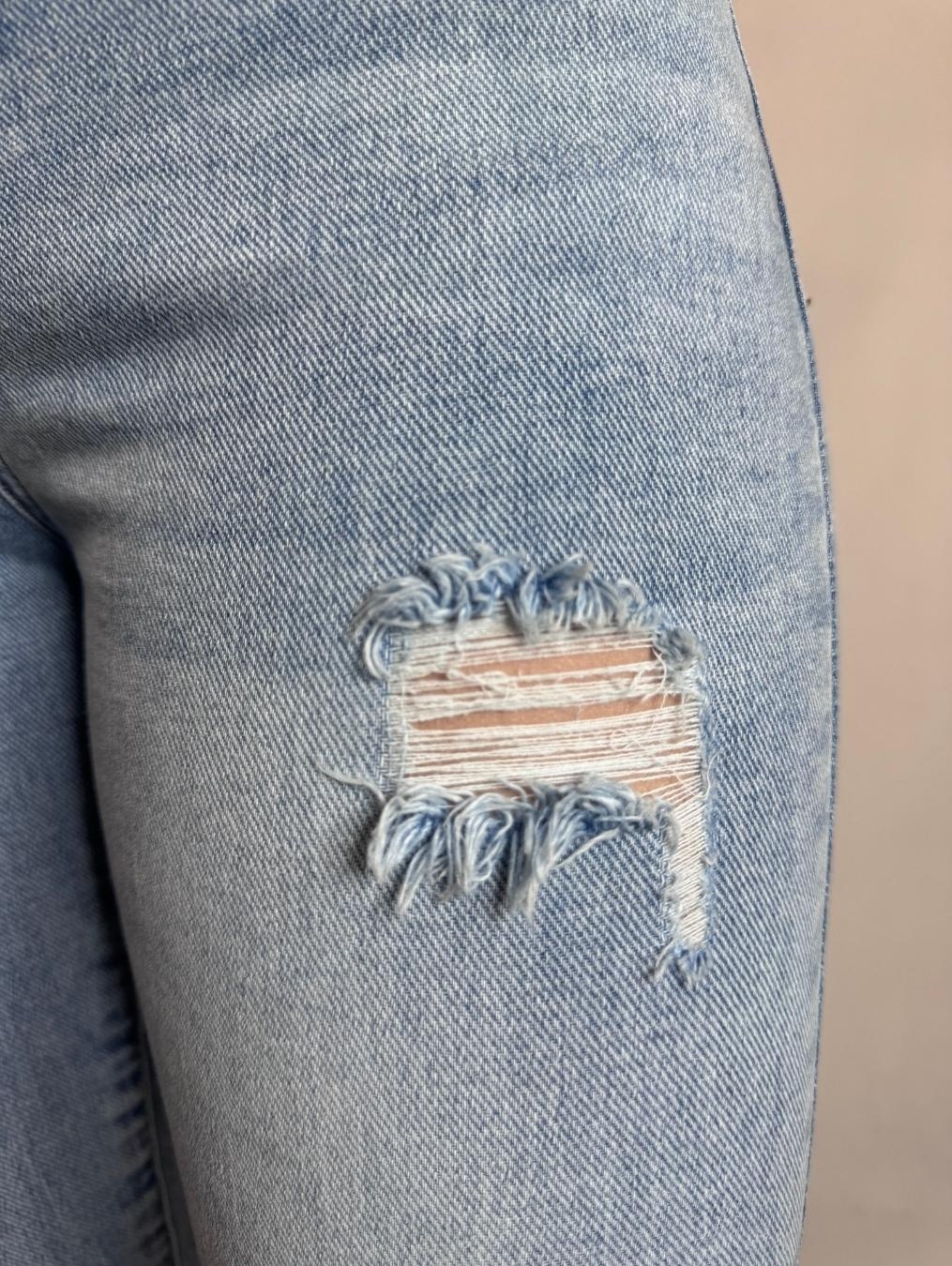 Jeansy regular fit z dziurami LX148