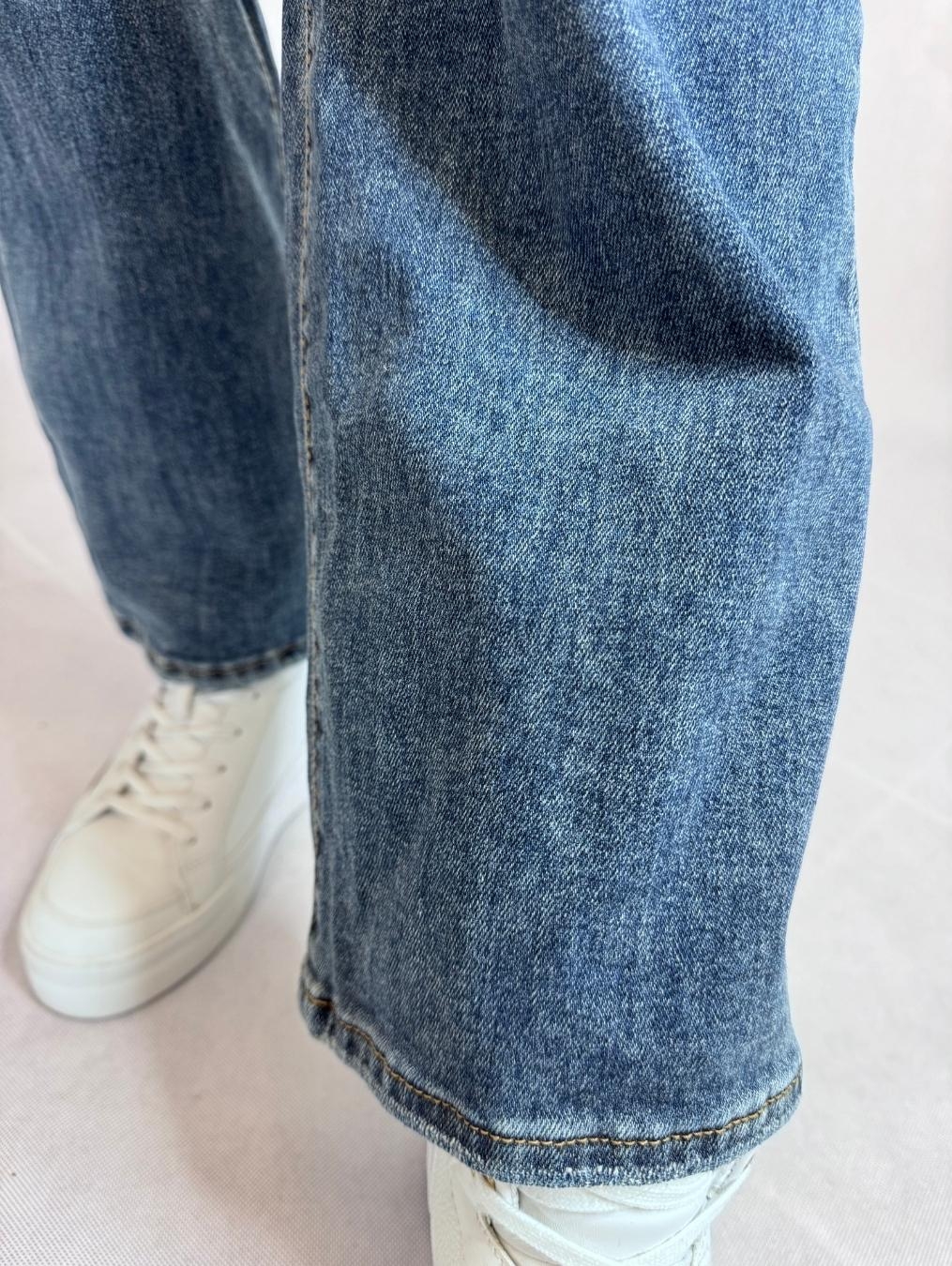 Jeansy rozszerzana nogawka GABI