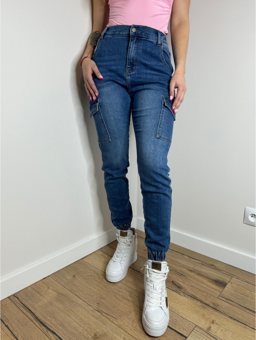 Joggery z kieszonkami LX136