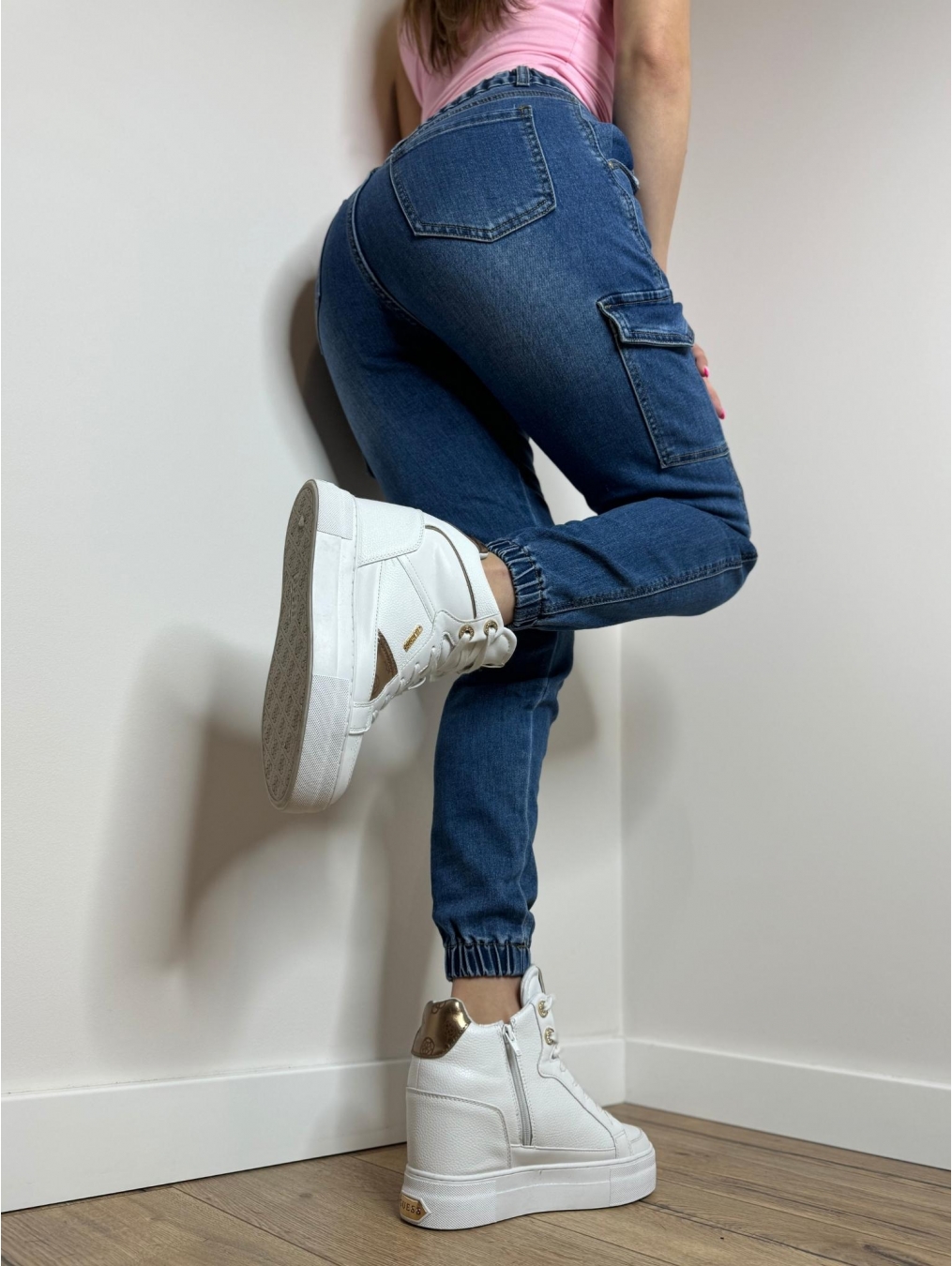 Joggery z kieszonkami LX136