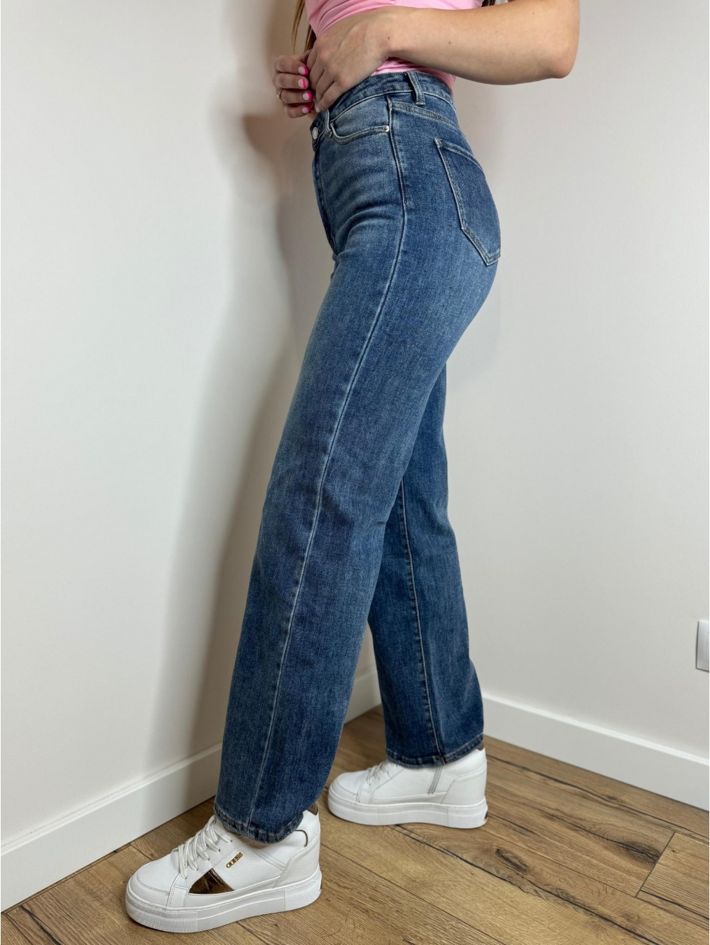 Jeansy rozszerzana nogawka GABI