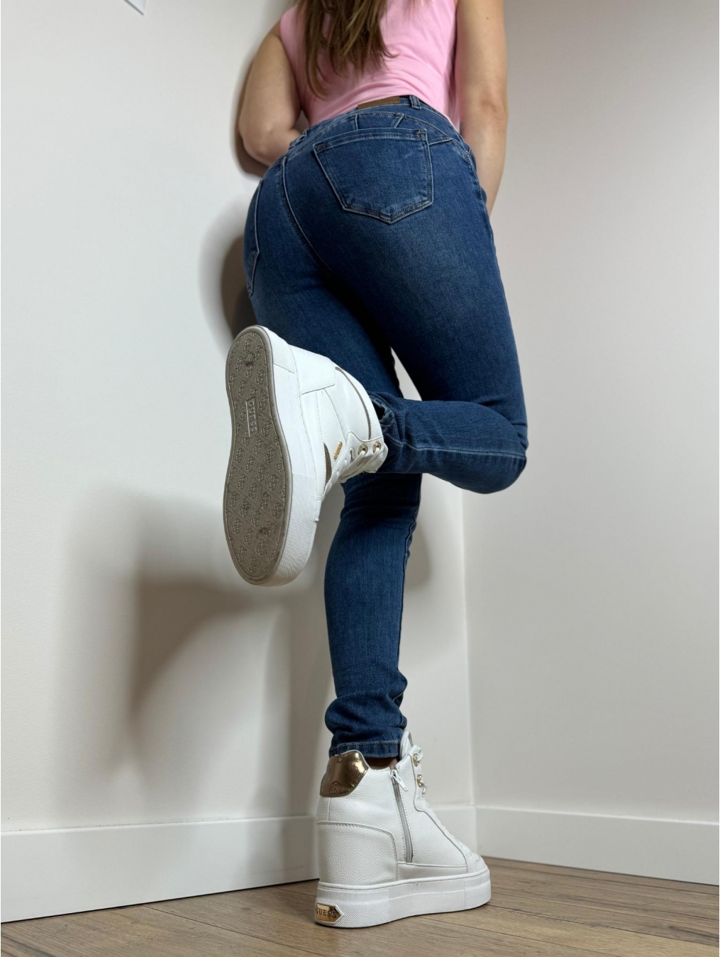 Klasyczne jeansy push-up LX128