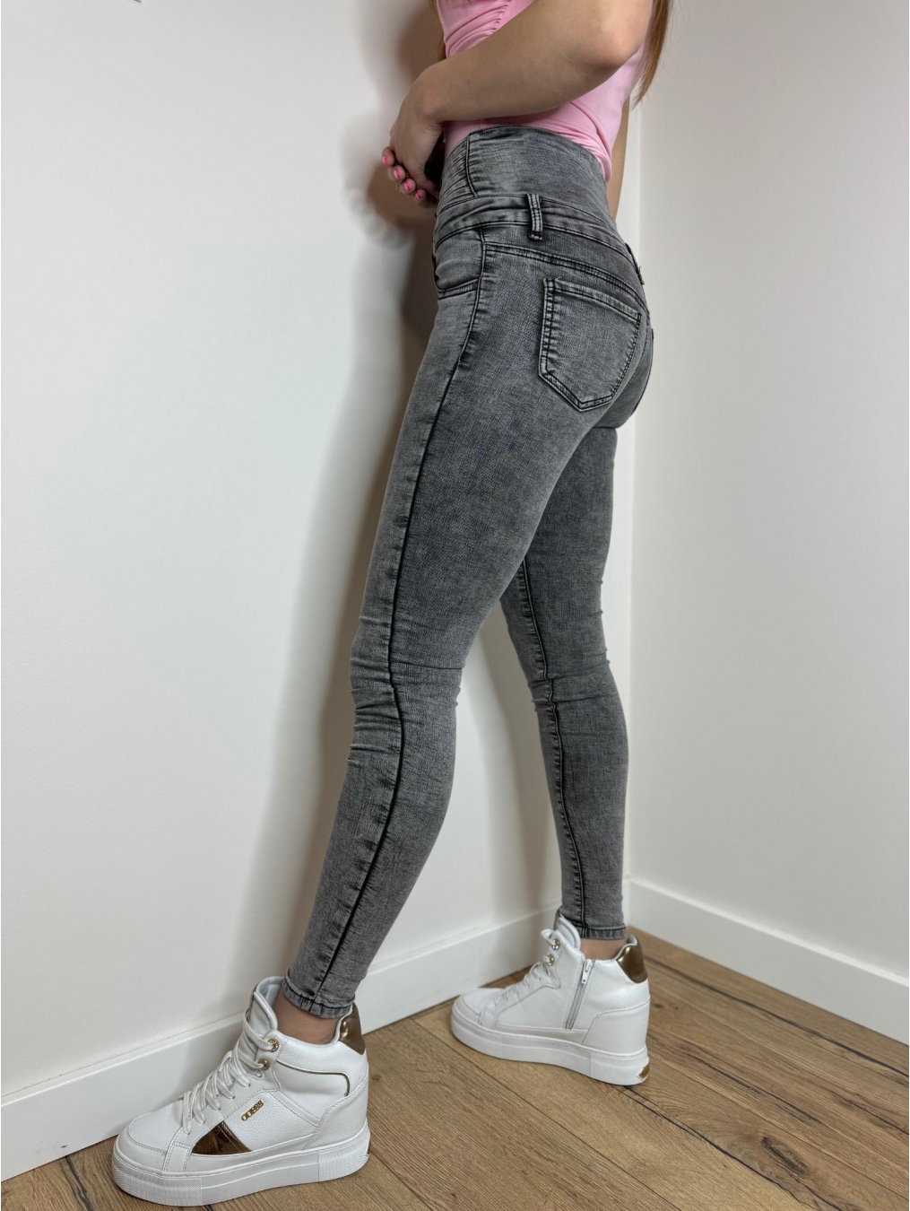 Jeansy z wysokim stanem LX108-S