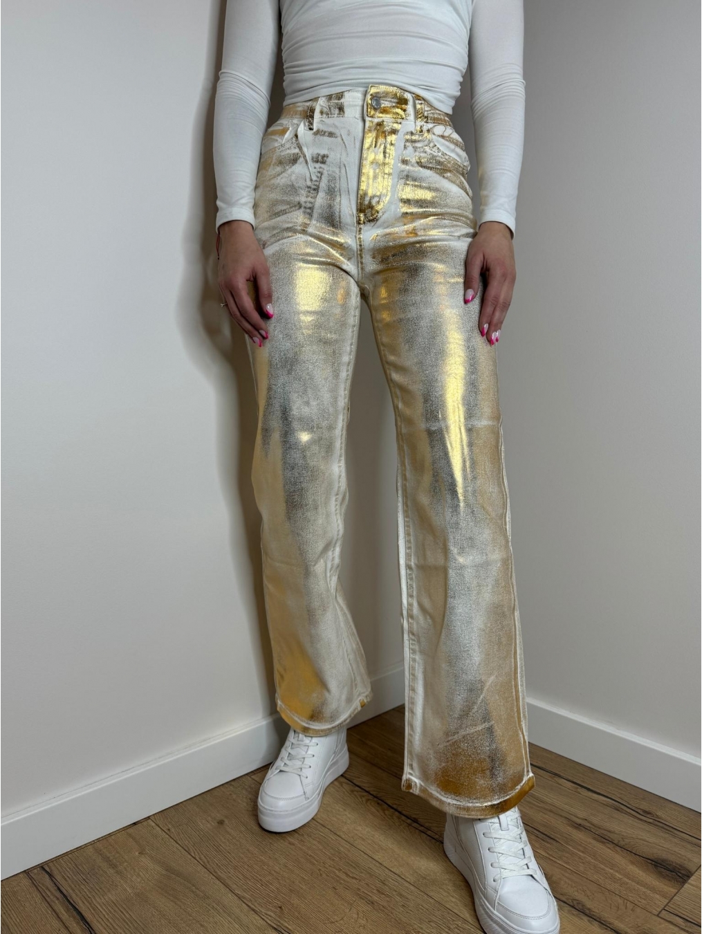 Złote spodnie z rozszerzaną nogawką LX145-Z