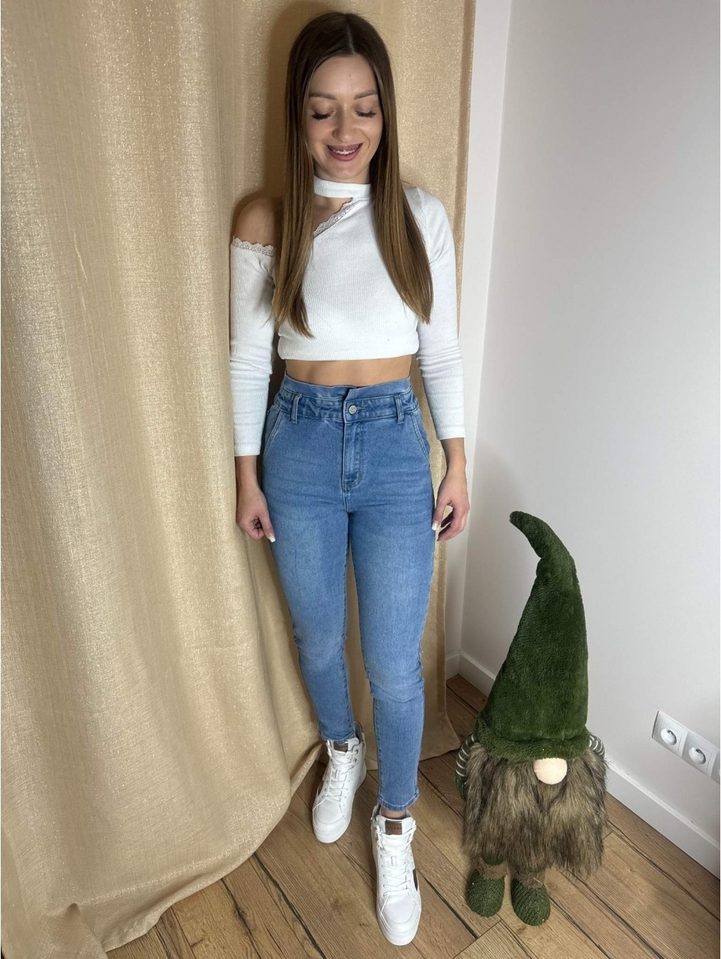 Jeansy z falbanką w talii LX111