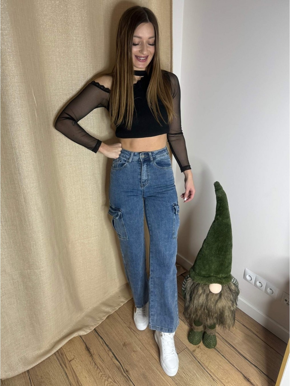 Jeansy z kieszonkami rozszerzane nogawki LX127