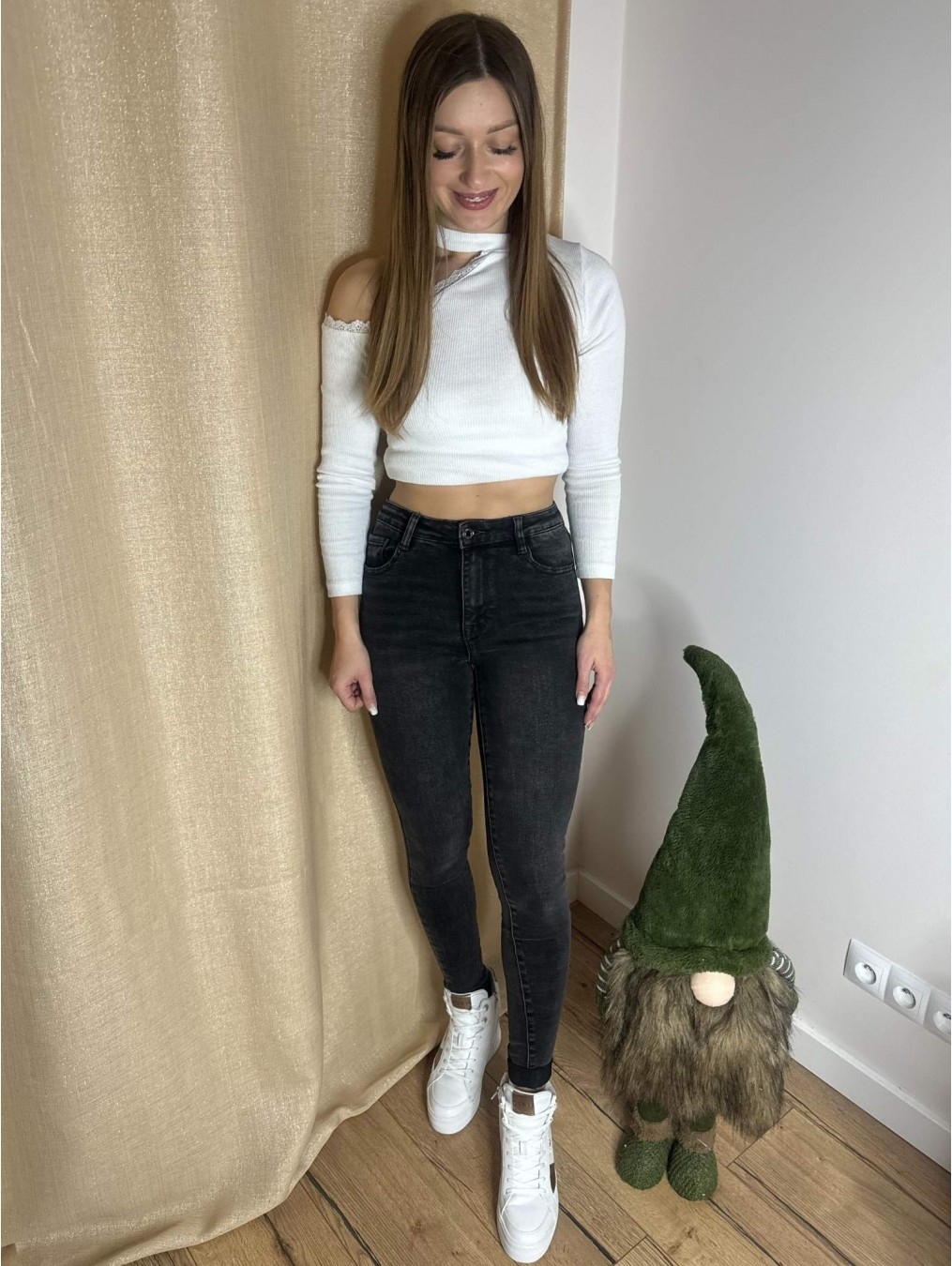 Jeansy z pojaśnieniami KALYA